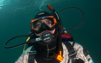 Self-Reliant Diver